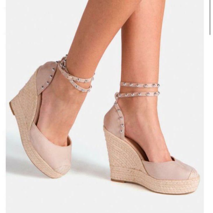 Espadrillas con borchie 13